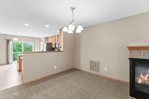 868 Ledgestone Drive Mahtomedi MN 55115
