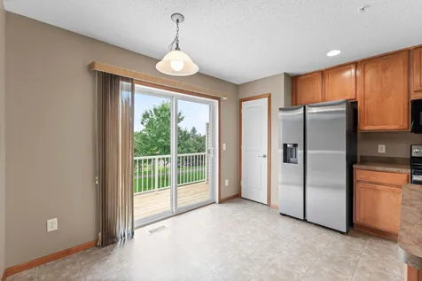 868 Ledgestone Drive Mahtomedi MN 55115