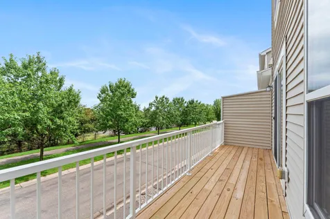 868 Ledgestone Drive Mahtomedi MN 55115