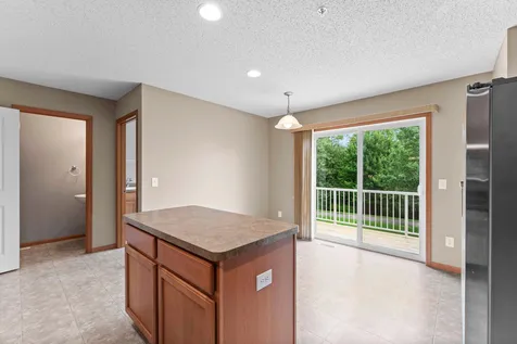 868 Ledgestone Drive Mahtomedi MN 55115