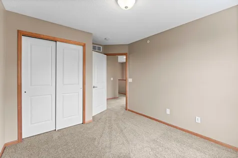 868 Ledgestone Drive Mahtomedi MN 55115