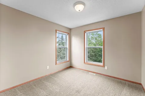 868 Ledgestone Drive Mahtomedi MN 55115