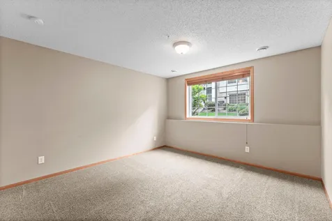 868 Ledgestone Drive Mahtomedi MN 55115
