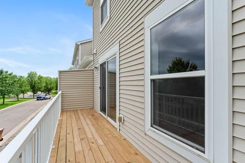 868 Ledgestone Drive Mahtomedi MN 55115