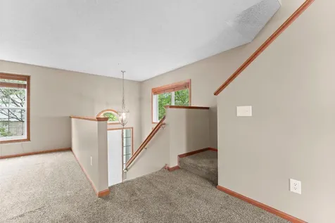 868 Ledgestone Drive Mahtomedi MN 55115