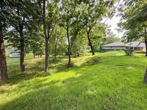2213 Hiersche Road Faribault MN 55021