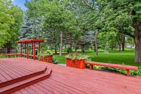 8441 W Lake Drive Chanhassen MN 55317