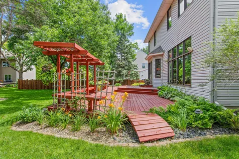 8441 W Lake Drive Chanhassen MN 55317