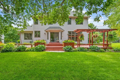 8441 W Lake Drive Chanhassen MN 55317