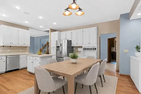 8441 W Lake Drive Chanhassen MN 55317