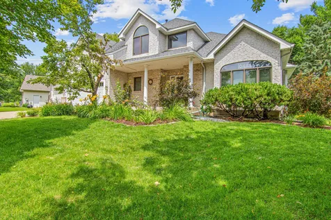 8441 W Lake Drive Chanhassen MN 55317