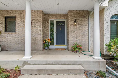 8441 W Lake Drive Chanhassen MN 55317