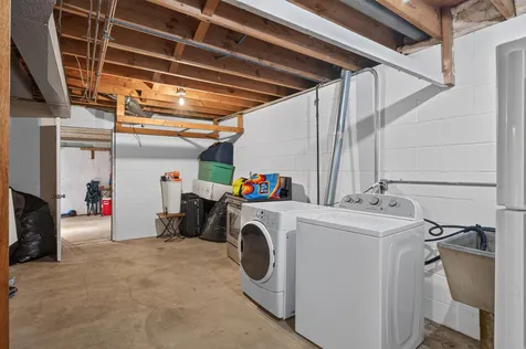 6911 E River Road NE Fridley MN 55432