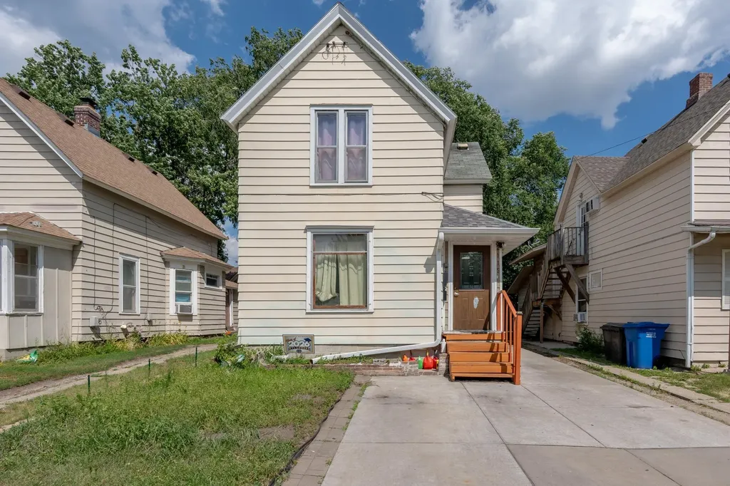 2115 5th Street NE Minneapolis MN 55418