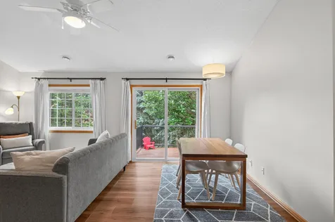 8002 Stratford Circle S Shakopee MN 55379
