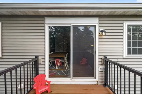 8002 Stratford Circle S Shakopee MN 55379