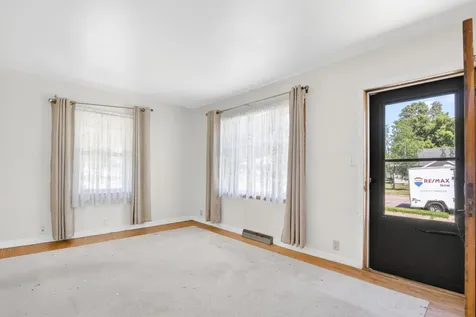 240 7th Street NE Valley City ND 58072