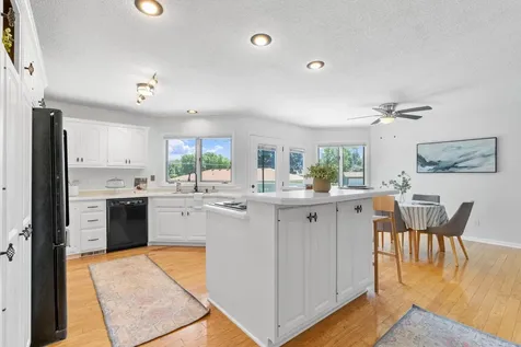 6540 Zealand Avenue N Brooklyn Park MN 55428