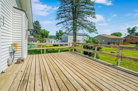 422 S Ellsworth Street Houston MN 55943