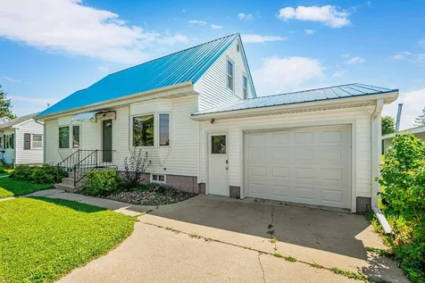 422 S Ellsworth Street Houston MN 55943