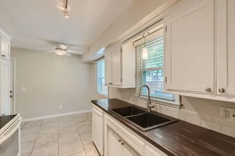 3845 Vera Cruz Avenue N Robbinsdale MN 55422