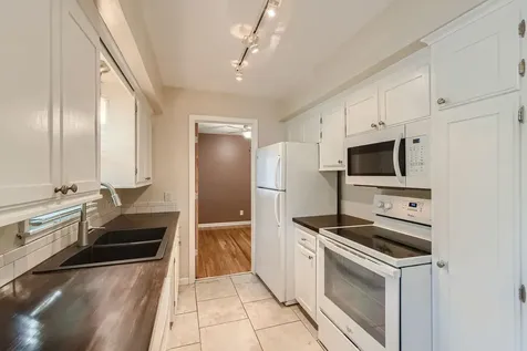 3845 Vera Cruz Avenue N Robbinsdale MN 55422