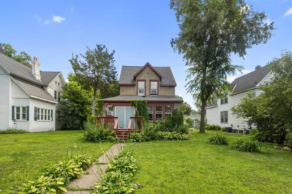 510 1st Street NE Little Falls MN 56345