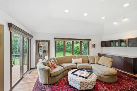 8913 S Minnehaha Circle Saint Louis Park MN 55426