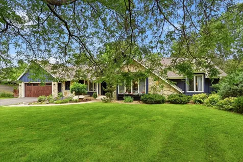 8913 S Minnehaha Circle Saint Louis Park MN 55426
