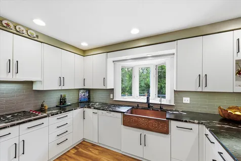8913 S Minnehaha Circle Saint Louis Park MN 55426