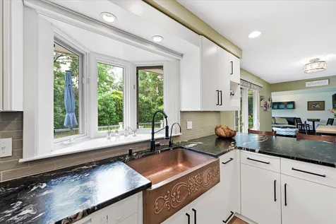 8913 S Minnehaha Circle Saint Louis Park MN 55426