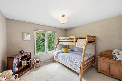 8913 S Minnehaha Circle Saint Louis Park MN 55426