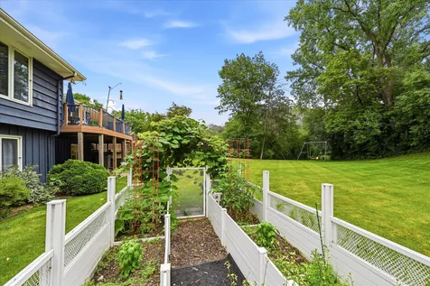 8913 S Minnehaha Circle Saint Louis Park MN 55426