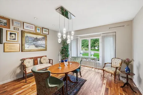 8913 S Minnehaha Circle Saint Louis Park MN 55426