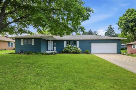 1034 Cardinal Drive Owatonna MN 55060