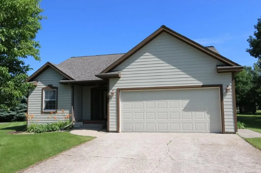 621 6th Street NE Perham MN 56573