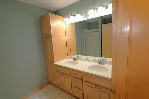 829 Autumn Way Stillwater MN 55082
