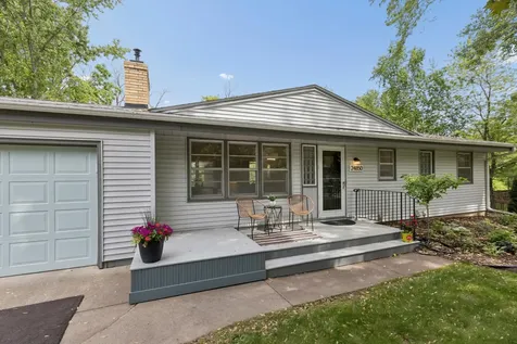 24850 Amlee Road Shorewood MN 55331