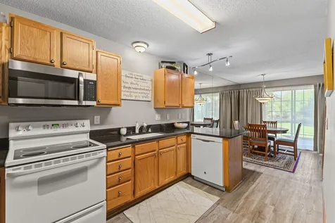 1755 Donegal Drive Woodbury MN 55125
