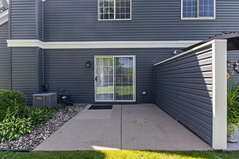1755 Donegal Drive Woodbury MN 55125