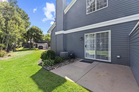1755 Donegal Drive Woodbury MN 55125
