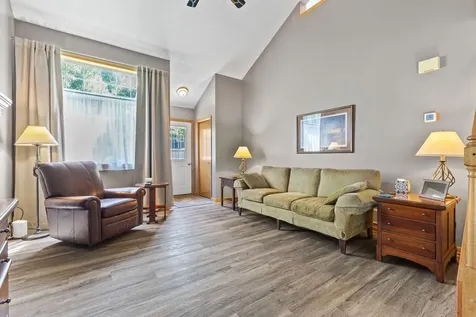 1755 Donegal Drive Woodbury MN 55125