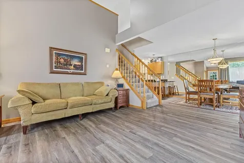 1755 Donegal Drive Woodbury MN 55125