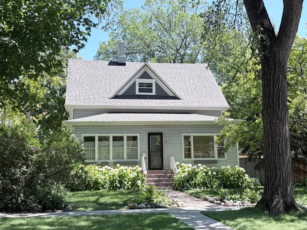 1020 7th Street S Fargo ND 58103
