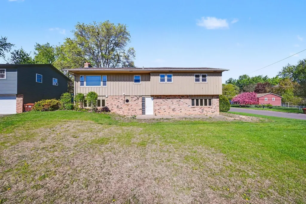 2000 Westview Drive Hastings MN 55033