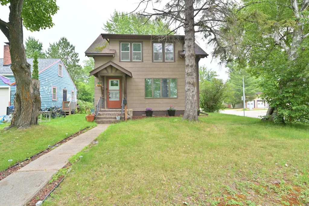502 NE 4th Avenue Grand Rapids MN 55744