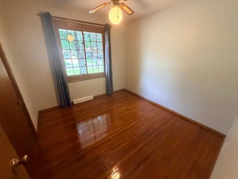 2597 Southlawn Drive Maplewood MN 55109