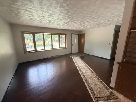 2597 Southlawn Drive Maplewood MN 55109