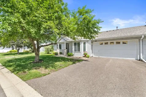 661 Belland Avenue Vadnais Heights MN 55127