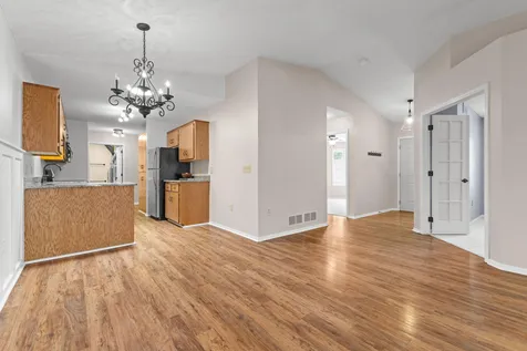 661 Belland Avenue Vadnais Heights MN 55127